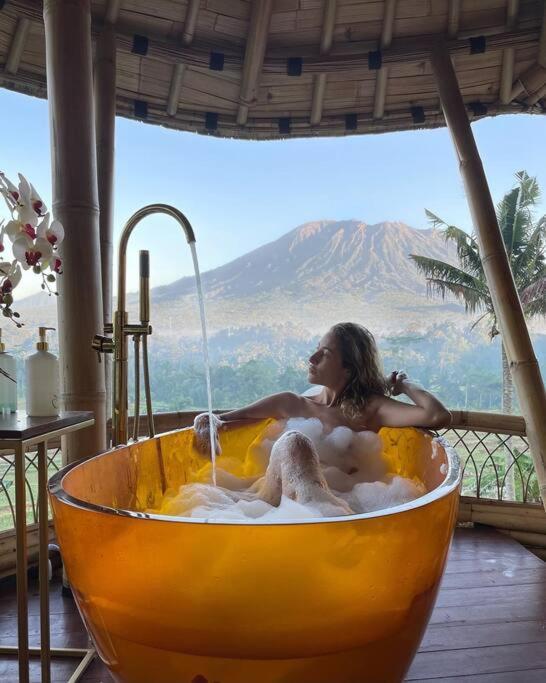Вилла The Nude House Selat Экстерьер фото